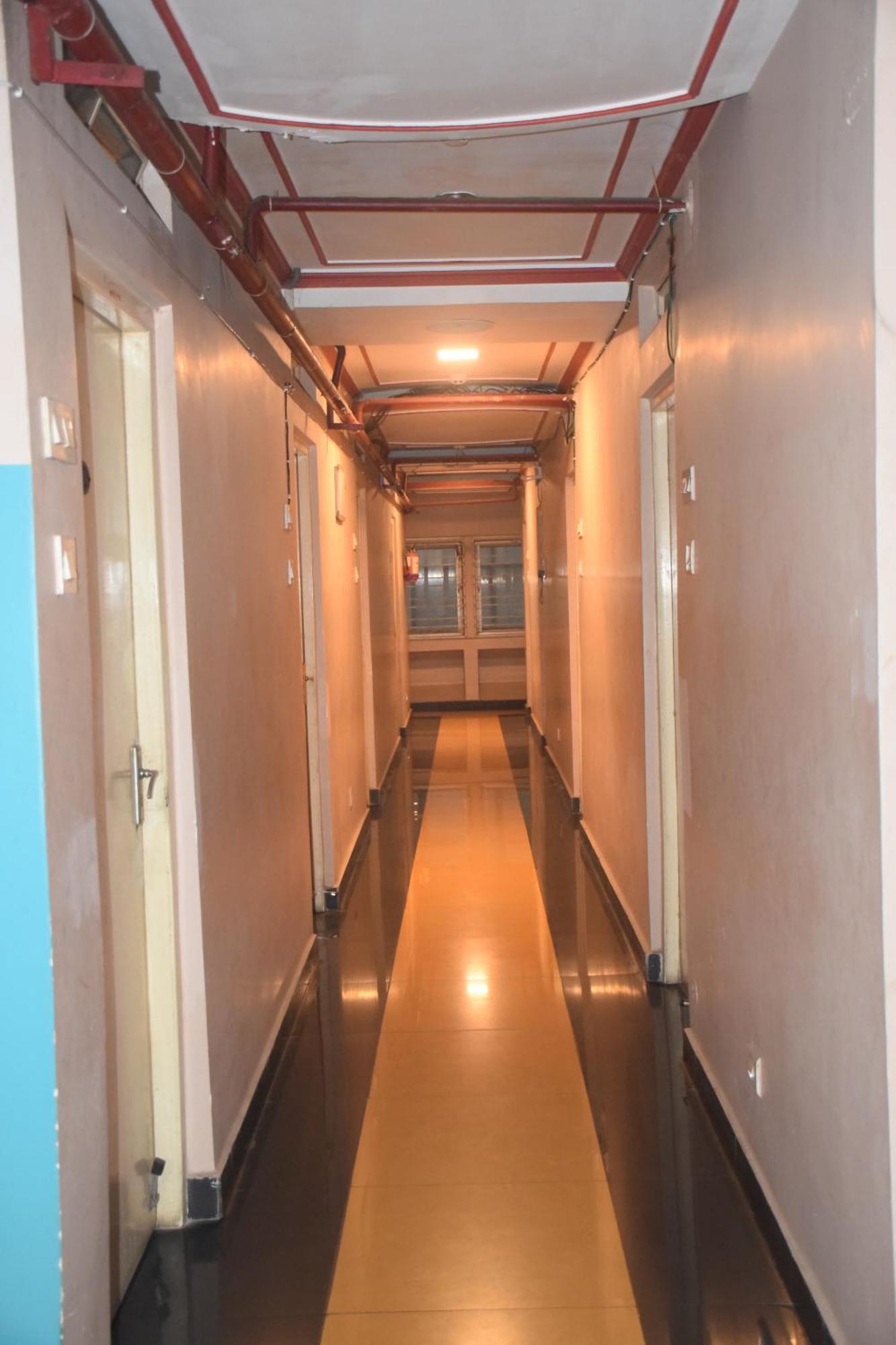 Starline Hotel アガルタラ エクステリア 写真